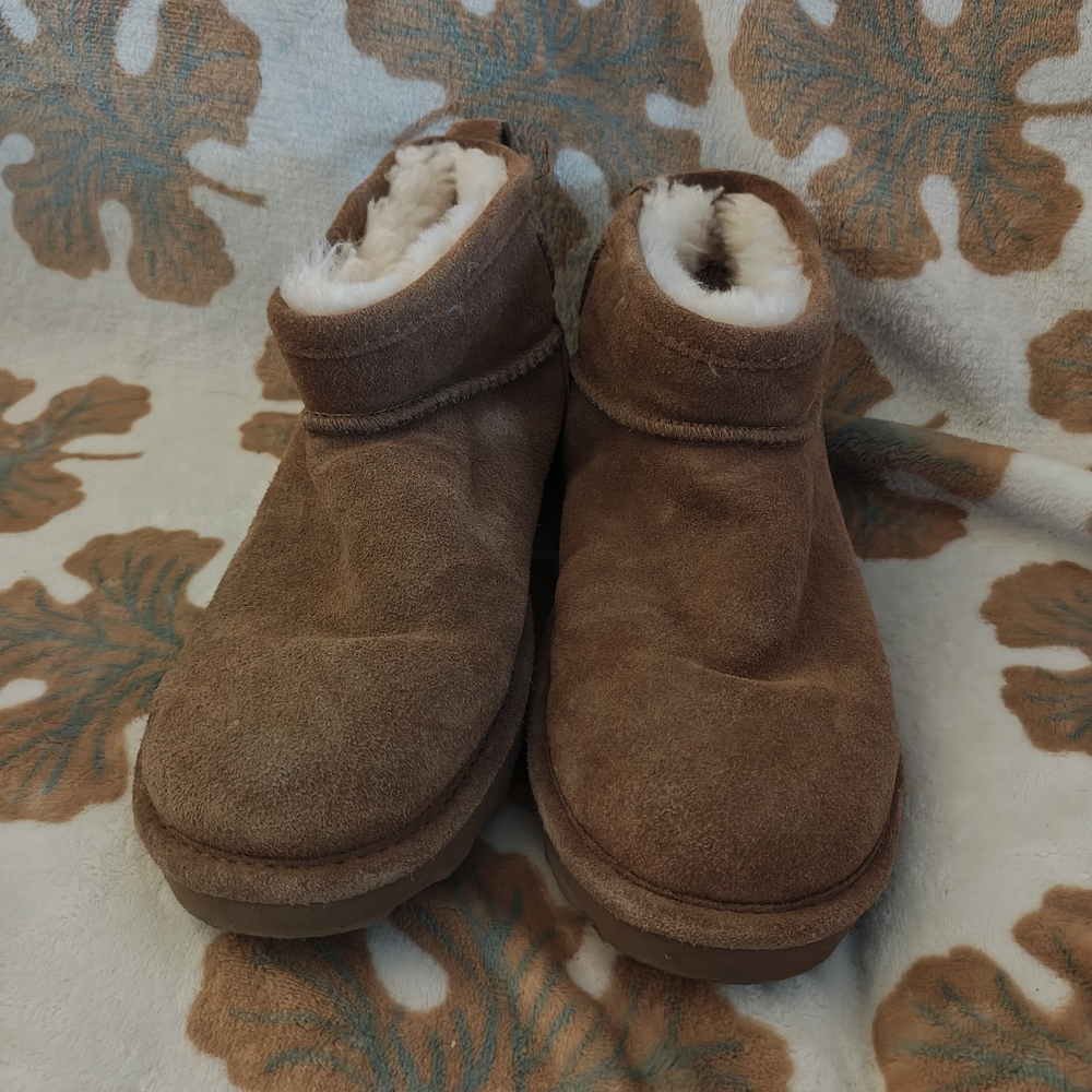 BearPaw Women's Brown Suede Cozy Lined Winter Boots